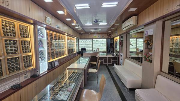 Inside the showroom - Manpasand Jewellery & Diamonds, T Dasarahalli